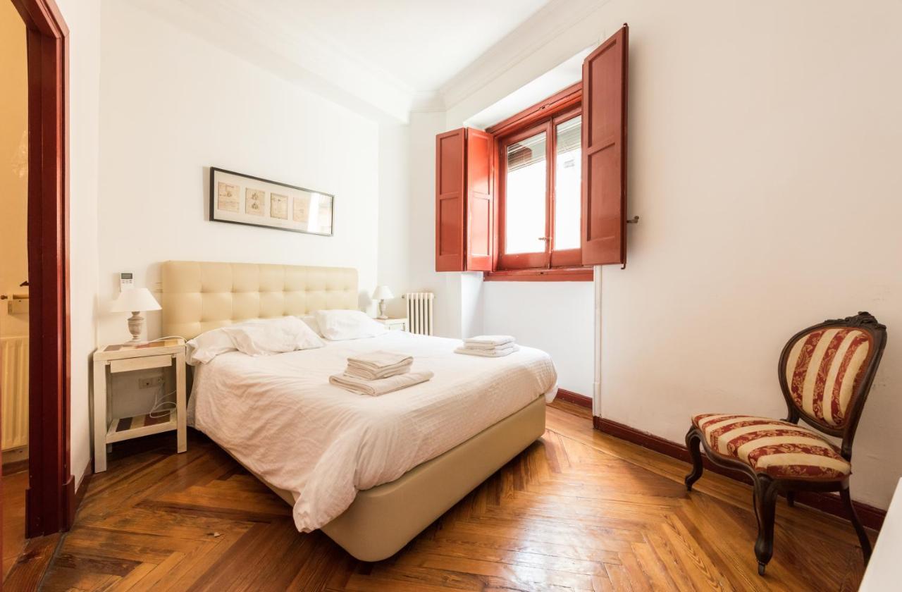 Apartamentos Madrid Centro B ภายนอก รูปภาพ